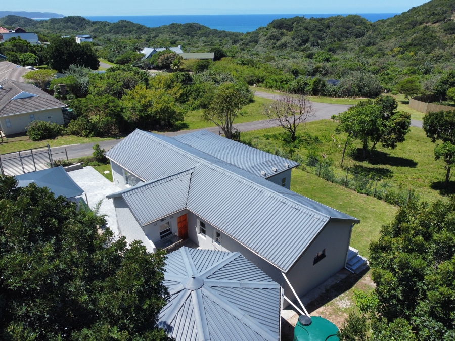 5 Bedroom Property for Sale in Cintsa East Eastern Cape